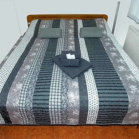 Certi Aparthotel