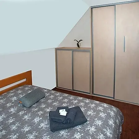 Certi Aparthotel