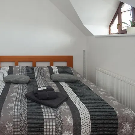 Lejlighedshotel Certi *
