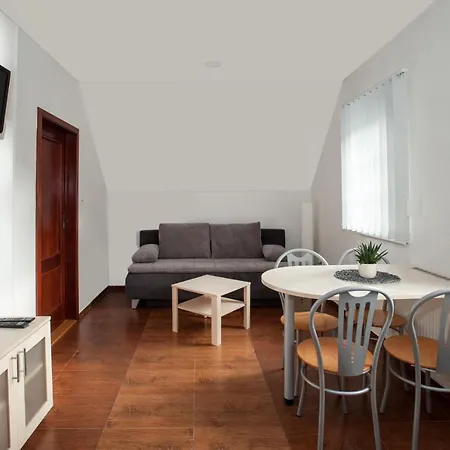 Certi 3* Λίμπερεκ