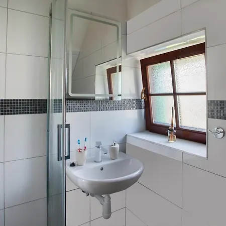 Certi Ξενοδοχείο με διαμερίσματα Λίμπερεκ